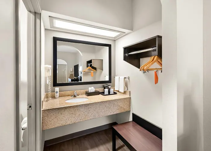 Quality Inn & Suites Monticello